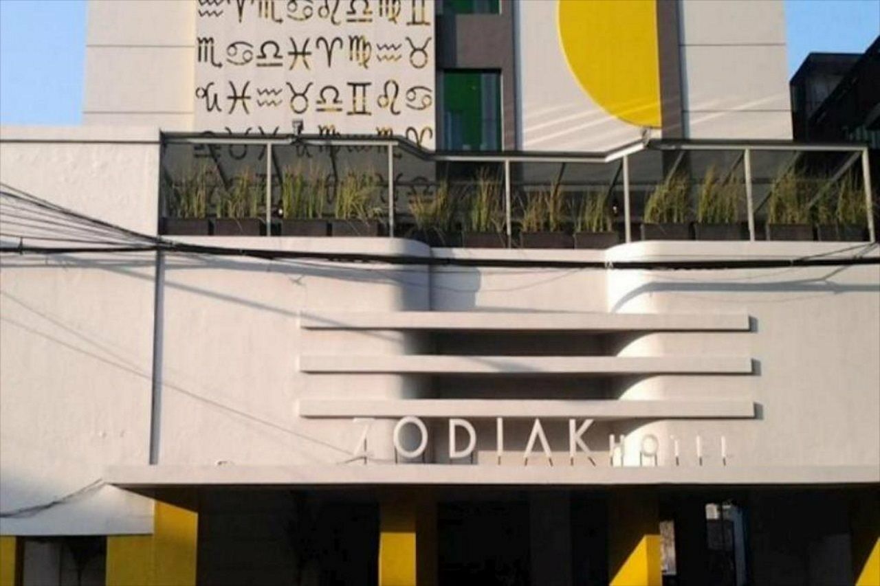 Zodiak Asia Afrika By Kagum Hotels Bandung Luaran gambar